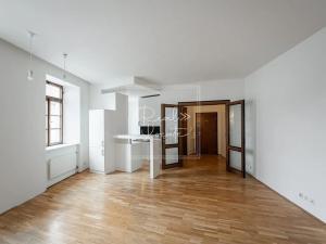 Pronájem bytu 2+kk, Praha - Staré Město, Husova, 82 m2