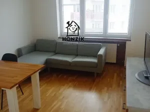 Pronájem bytu 2+kk, Praha - Podolí, Dvorecké náměstí, 46 m2