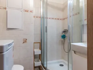 Pronájem bytu 1+kk, Praha - Záběhlice, Svojšovická, 30 m2