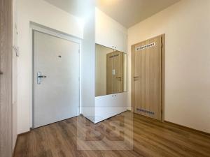 Pronájem bytu 2+kk, Praha - Kbely, Sedlářova, 52 m2