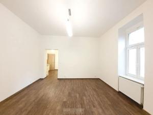 Pronájem bytu 1+kk, Praha - Žižkov, Domažlická, 35 m2