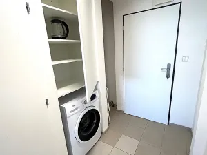 Pronájem bytu 1+kk, Praha - Vysočany, Poděbradská, 30 m2