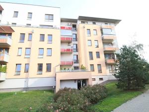 Pronájem bytu 3+kk, Praha - Čakovice, Bermanova, 66 m2