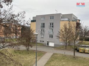 Prodej bytu 3+kk, Pardubice - Svítkov, Dubová, 74 m2