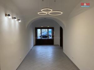 Pronájem obchodního prostoru, Dobruška, nám. F. L. Věka, 41 m2