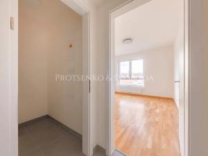 Pronájem bytu 2+kk, Praha - Modřany, Kolmanova, 56 m2