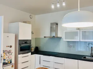 Pronájem bytu 2+kk, Praha - Malešice, Univerzitní, 53 m2