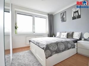 Prodej bytu 2+kk, Milovice, Slepá, 41 m2