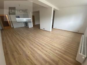 Prodej bytu 1+kk, Karlovy Vary, 76 m2