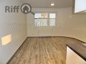 Pronájem bytu 1+kk, Brno, třída Generála Píky, 30 m2