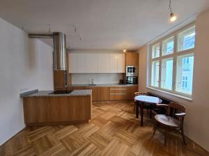 Pronájem bytu 2+kk, Praha - Josefov, Maiselova, 100 m2