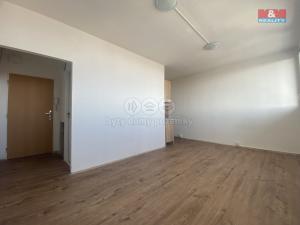 Pronájem bytu 1+kk, Chomutov, Kundratická, 23 m2