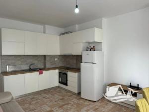 Prodej bytu 2+kk, Apartament 1+1 Plazh Durrës, Albánie, 65 m2