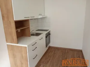 Pronájem bytu 1+1, Uherský Brod, Komenského, 36 m2