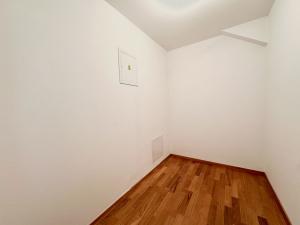 Pronájem bytu 5+kk, Praha - Karlín, Šaldova, 161 m2