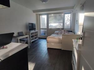 Prodej bytu 1+kk, Praha - Kobylisy, Kyselova, 22 m2