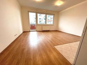 Pronájem bytu 1+kk, Praha - Horní Měcholupy, Modenská, 37 m2