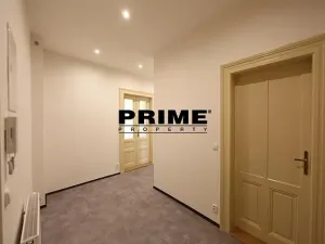 Pronájem kanceláře, Praha - Staré Město, Kozí, 100 m2