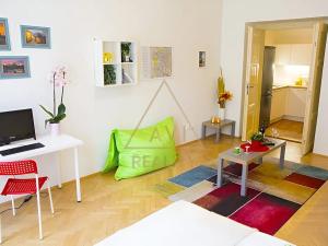 Pronájem bytu 2+kk, Praha - Smíchov, Lidická, 45 m2