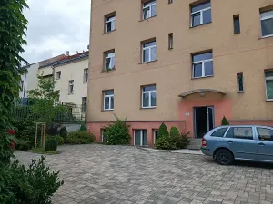 Pronájem bytu 1+kk, Praha - Braník, Pikovická, 27 m2