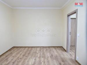 Prodej bytu 1+1, Karlovy Vary - Bohatice, U Trati, 35 m2