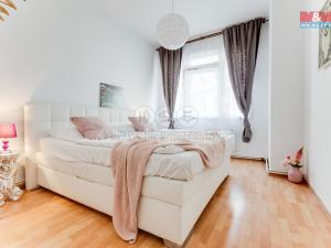 Prodej bytu 2+kk, Praha - Malá Strana, Újezd, 56 m2