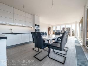 Prodej bytu 3+kk, Praha - Holešovice, V háji, 109 m2