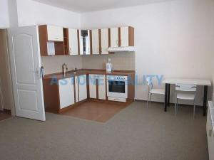 Pronájem bytu 1+kk, Praha - Záběhlice, Mikanova, 30 m2