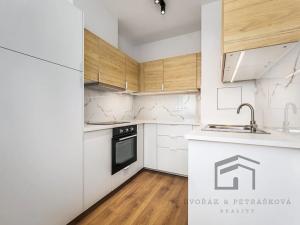 Pronájem bytu 1+kk, Kladno, Bohumila Landy, 39 m2