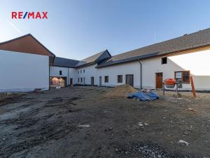 Prodej bytu 2+kk, Třeština, 76 m2