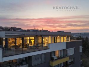Prodej bytu 5+kk, Praha - Radlice, U Dívčích hradů, 231 m2