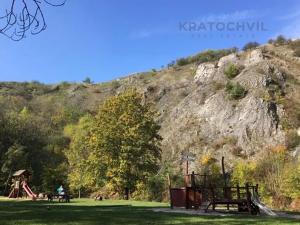Prodej bytu 5+kk, Praha - Radlice, U Dívčích hradů, 231 m2