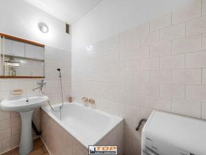 Prodej bytu 3+1, Chomutov, Čechova, 60 m2
