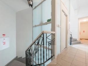 Pronájem bytu 1+1, Praha - Smíchov, Zborovská, 31 m2