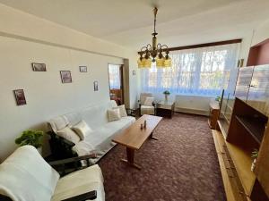 Pronájem bytu 2+1, Mladá Boleslav, náměstí Republiky, 64 m2