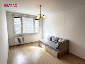 Pronájem bytu 2+kk, Praha - Záběhlice, Jetelová, 39 m2