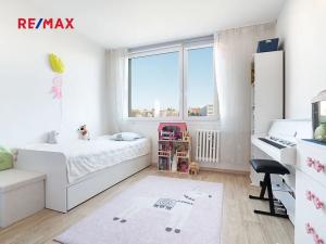 Prodej bytu 4+kk, Praha - Řepy, Nevanova, 88 m2