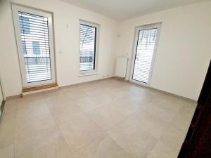 Pronájem bytu 2+kk, Praha - Žižkov, Dagmar Burešové, 55 m2