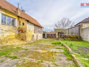 Prodej rodinného domu, Kněževes, Pražská, 67 m2