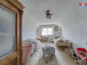 Prodej rodinného domu, Kněževes, Pražská, 67 m2
