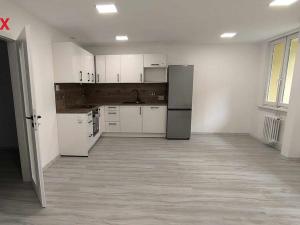 Pronájem bytu 4+kk, Praha - Kobylisy, Pohnertova, 86 m2