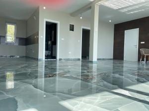 Prodej bytu 2+kk, Kruče, Černá Hora, 89 m2
