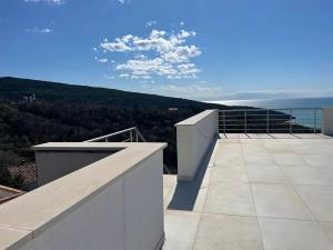 Prodej bytu 2+kk, Kruče, Černá Hora, 89 m2