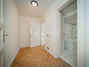 Pronájem bytu 3+1, Praha - Josefov, Pařížská, 168 m2