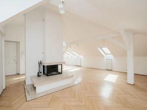 Pronájem bytu 4+kk, Praha - Smíchov, Malátova, 170 m2
