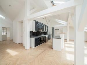 Pronájem bytu 4+kk, Praha - Smíchov, Malátova, 170 m2
