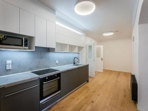 Pronájem bytu 2+1, Praha - Malá Strana, Vlašská, 87 m2