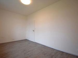 Pronájem bytu 2+kk, Praha - Strašnice, U trati, 55 m2