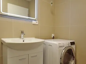 Pronájem bytu 2+kk, Praha - Strašnice, U trati, 55 m2