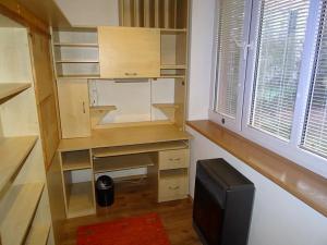 Pronájem bytu 2+kk, Praha - Žižkov, Jeseniova, 41 m2